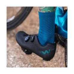 Zapatillas Northwave Revolution 3 Negro Iridescent 11 Zapatillas Northwave Revolution 3 Negro Iridescent -Ciclismo Tienda zapatillas northwave revolution 3 negro iridescent 4